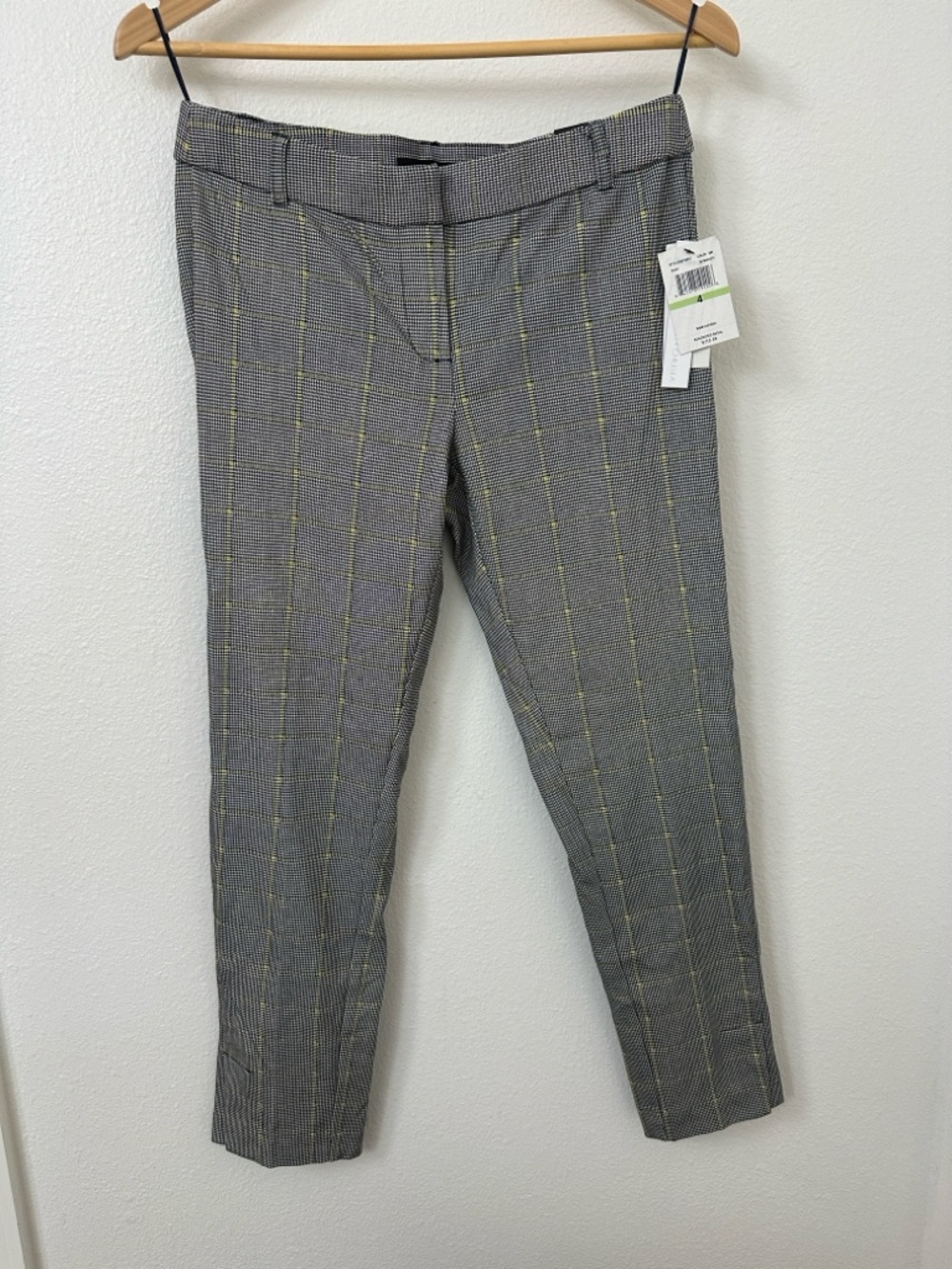 Amanda & Chelsea Gray Yellow Plaid Narrow Leg Low-Rise Slim Stretch Pants